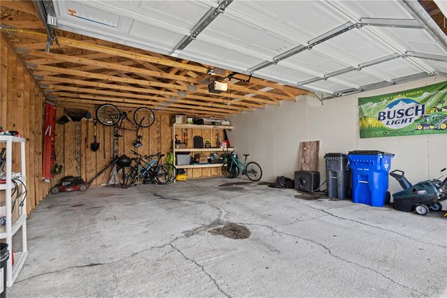 1626 Hollywood Blvd NE, Cedar Rapids, IA 52402