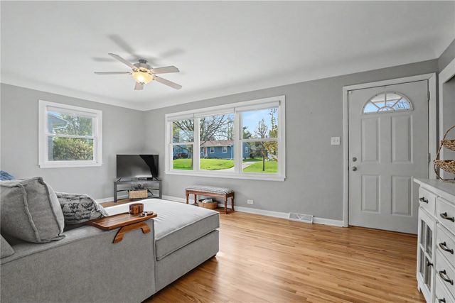 1626 Hollywood Blvd NE, Cedar Rapids, IA 52402