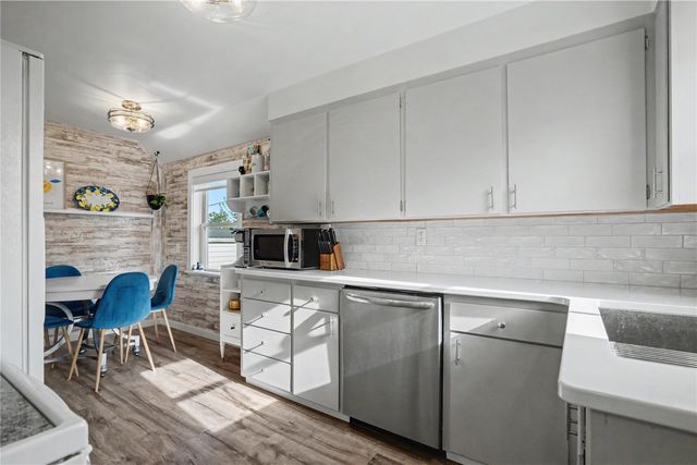 1626 Hollywood Blvd NE, Cedar Rapids, IA 52402