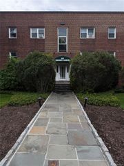 450 Pelham Road #2E, New Rochelle, NY 10805