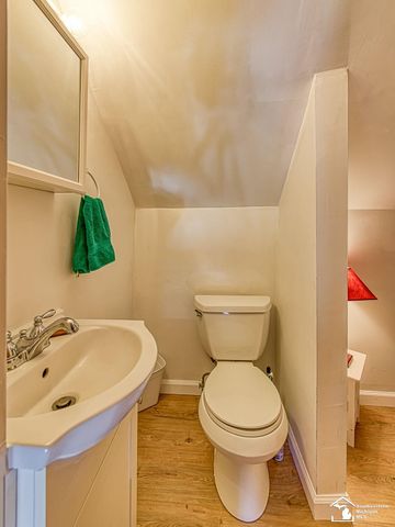 123 S Freer Road, Chelsea, MI 48118