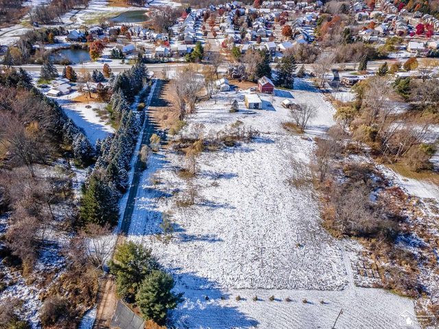 123 S Freer Road, Chelsea, MI 48118