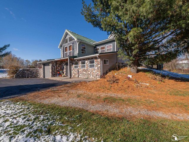 123 S Freer Road, Chelsea, MI 48118