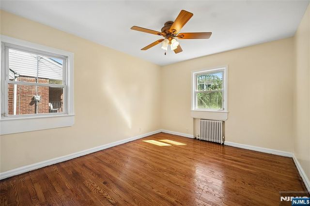 9-14 6th Street, Fair Lawn, NJ 07410