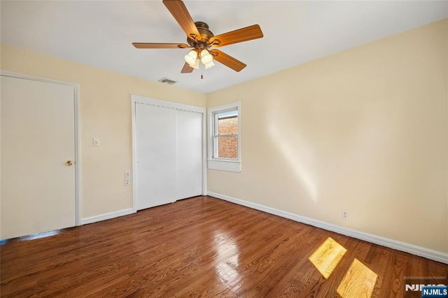 9-14 6th Street, Fair Lawn, NJ 07410