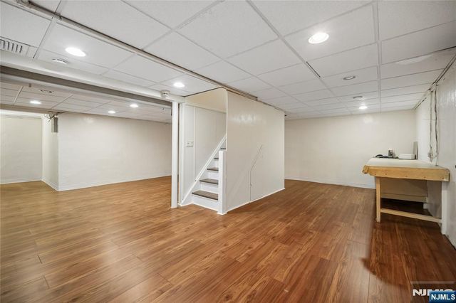 9-14 6th Street, Fair Lawn, NJ 07410