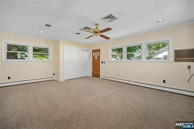 9-14 6th Street, Fair Lawn, NJ 07410