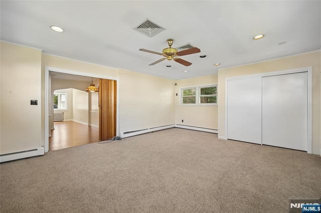 9-14 6th Street, Fair Lawn, NJ 07410