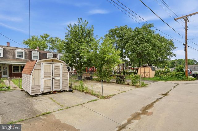 33 BLADEN RD, Baltimore, MD 21221