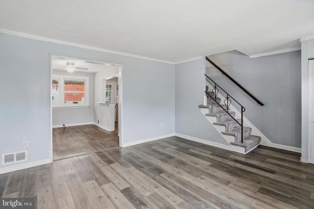 33 BLADEN RD, Baltimore, MD 21221