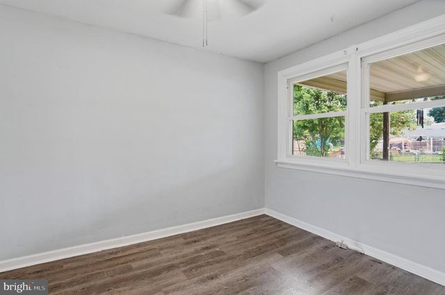 33 BLADEN RD, Baltimore, MD 21221