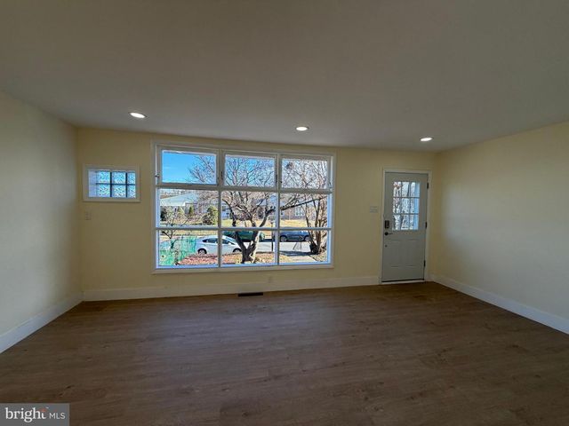 8540 CASTOR AVE, Philadelphia, PA 19152