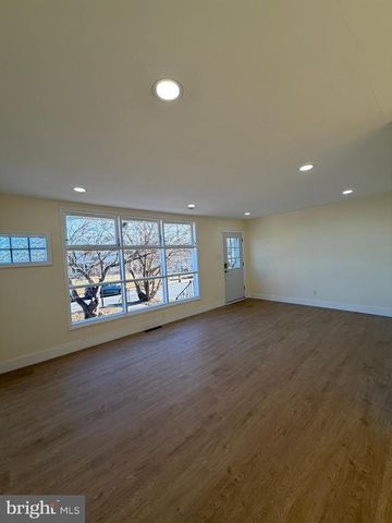 8540 CASTOR AVE, Philadelphia, PA 19152