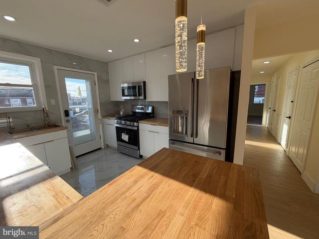 8540 CASTOR AVE, Philadelphia, PA 19152