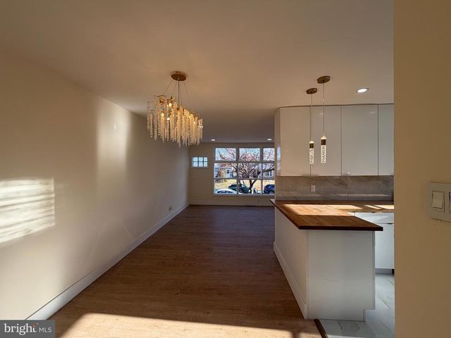 8540 CASTOR AVE, Philadelphia, PA 19152