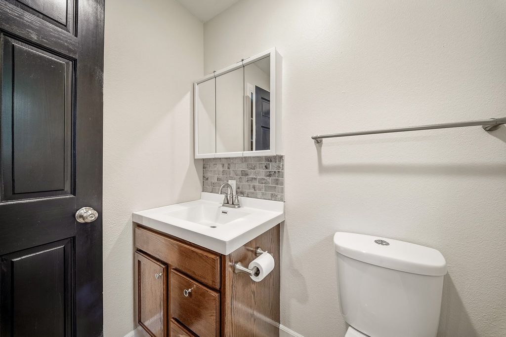 Image 18 of property listing at 7699 140th Street, Chippewa Falls, WI 54729