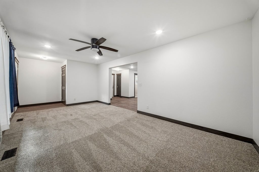 Image 9 of property listing at 7699 140th Street, Chippewa Falls, WI 54729