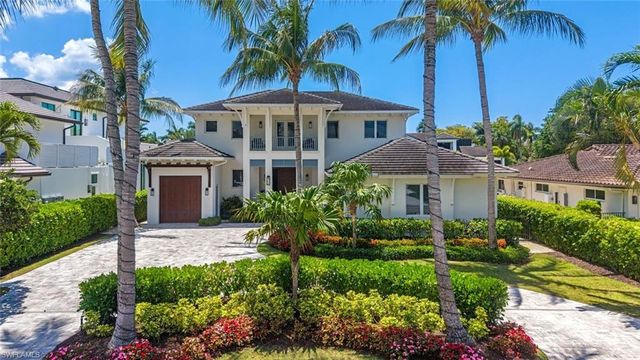 628 21st AVE S, Naples, FL 34102