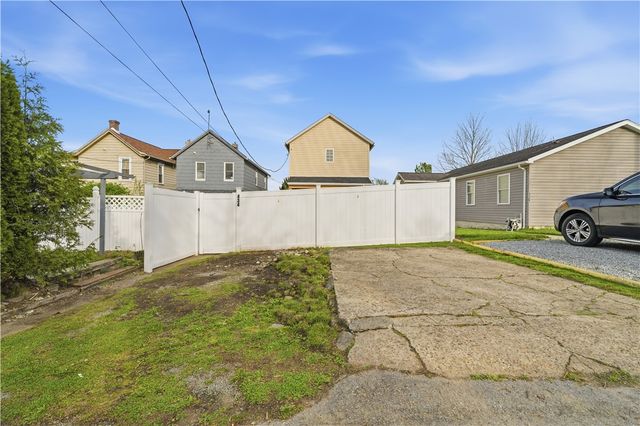 434 Lloyd Avenue, Latrobe, PA 15650