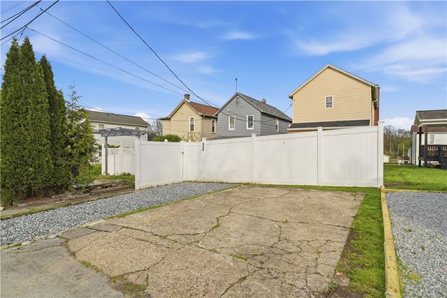 434 Lloyd Avenue, Latrobe, PA 15650