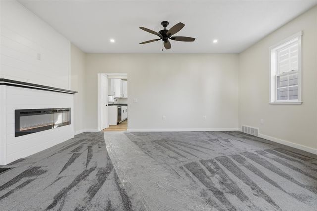434 Lloyd Avenue, Latrobe, PA 15650