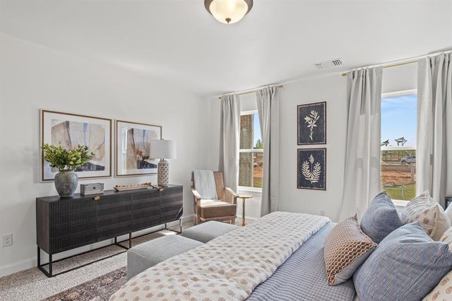 382 Rock Hollow Road, Harrah, OK 73045