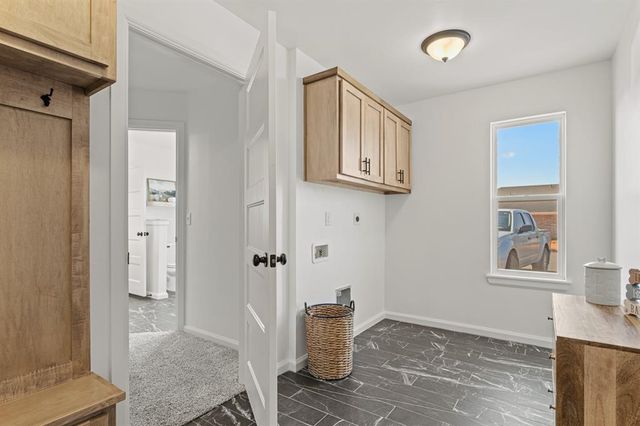 382 Rock Hollow Road, Harrah, OK 73045