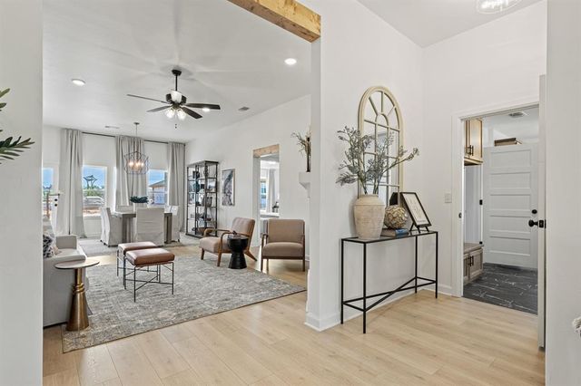 382 Rock Hollow Road, Harrah, OK 73045