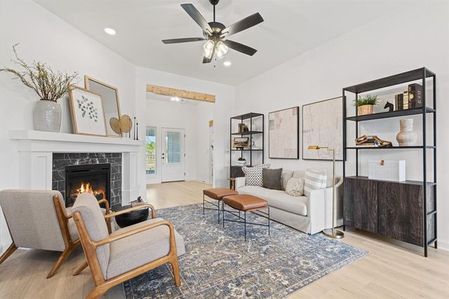 382 Rock Hollow Road, Harrah, OK 73045