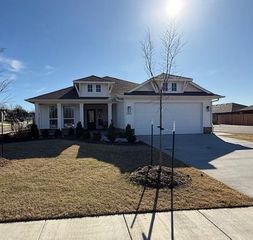 382 Rock Hollow Road, Harrah, OK 73045