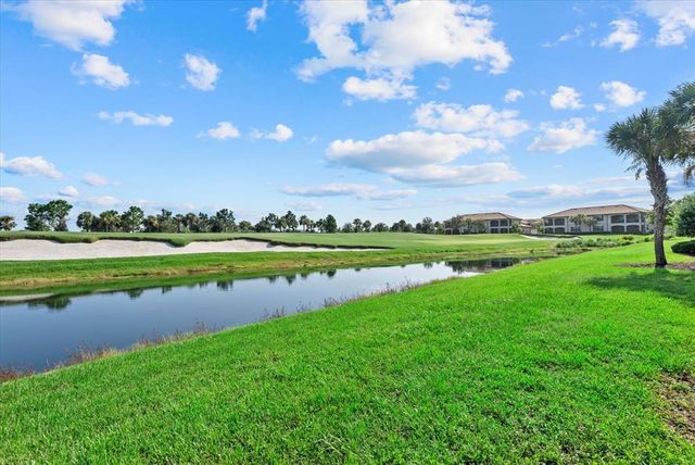 5836 WAKE FOREST RUN 102, Bradenton, FL 34211