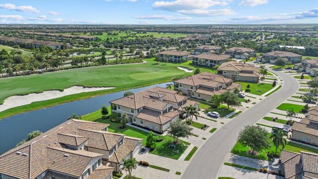 5836 WAKE FOREST RUN 102, Bradenton, FL 34211