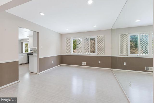 11433 BEECHGROVE LN, Potomac, MD 20854