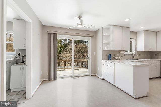 11433 BEECHGROVE LN, Potomac, MD 20854