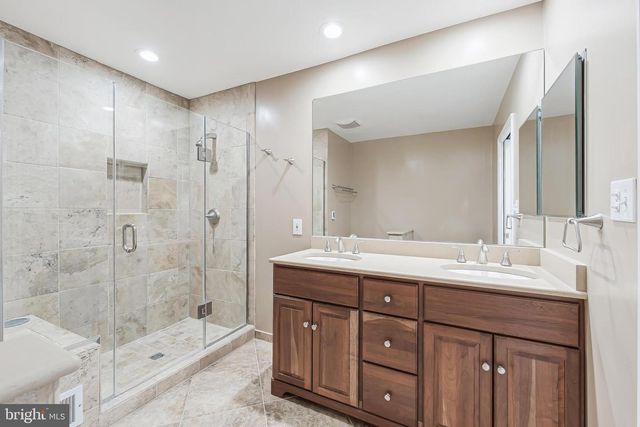 11433 BEECHGROVE LN, Potomac, MD 20854