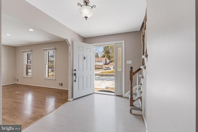 11433 BEECHGROVE LN, Potomac, MD 20854