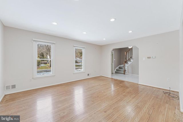 11433 BEECHGROVE LN, Potomac, MD 20854