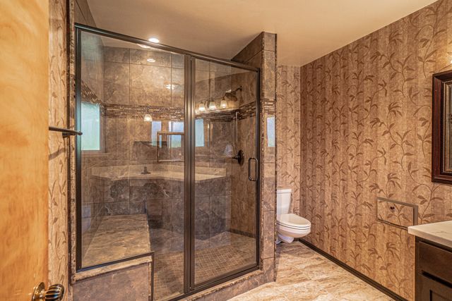 10 Donna Way, Central Point, OR 97502