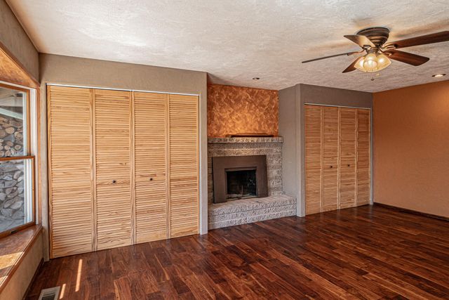 10 Donna Way, Central Point, OR 97502
