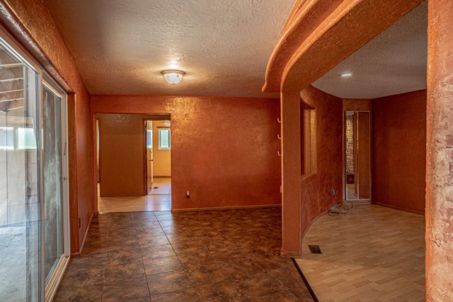 10 Donna Way, Central Point, OR 97502