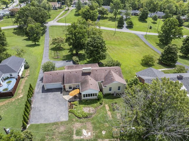 766 Beaumont Avenue, Harrodsburg, KY 40330