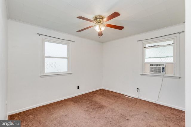 443 FLANDERS RD, Bellmawr, NJ 08031