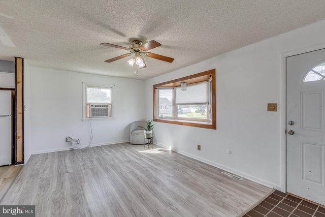 443 FLANDERS RD, Bellmawr, NJ 08031