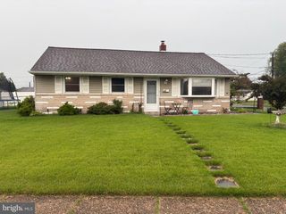 443 FLANDERS RD, Bellmawr, NJ 08031