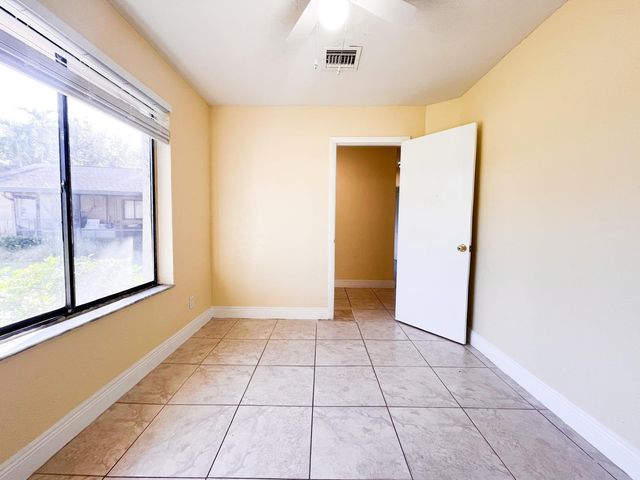 12419 Westhampton Circle, Wellington, FL 33414