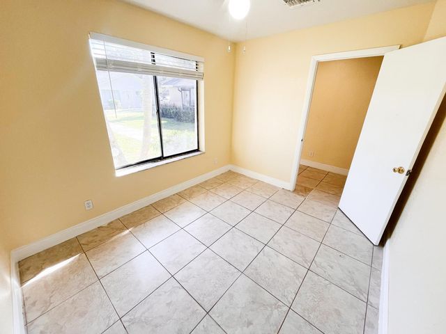 12419 Westhampton Circle, Wellington, FL 33414