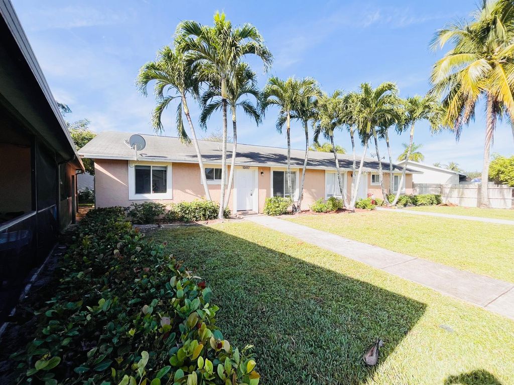 12419 Westhampton Circle, Wellington, FL 33414