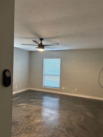 5024 Pemberton Lane, The Colony, TX 75056