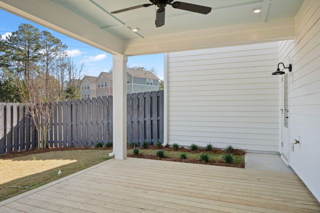 405 Oak Hammock Court, Johns Island, SC 29455