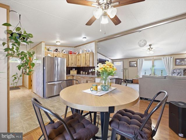 9595 GARLAND DR, Saint Thomas, PA 17252